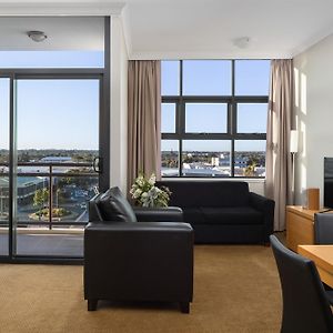 One-Bedroom Twin Suite